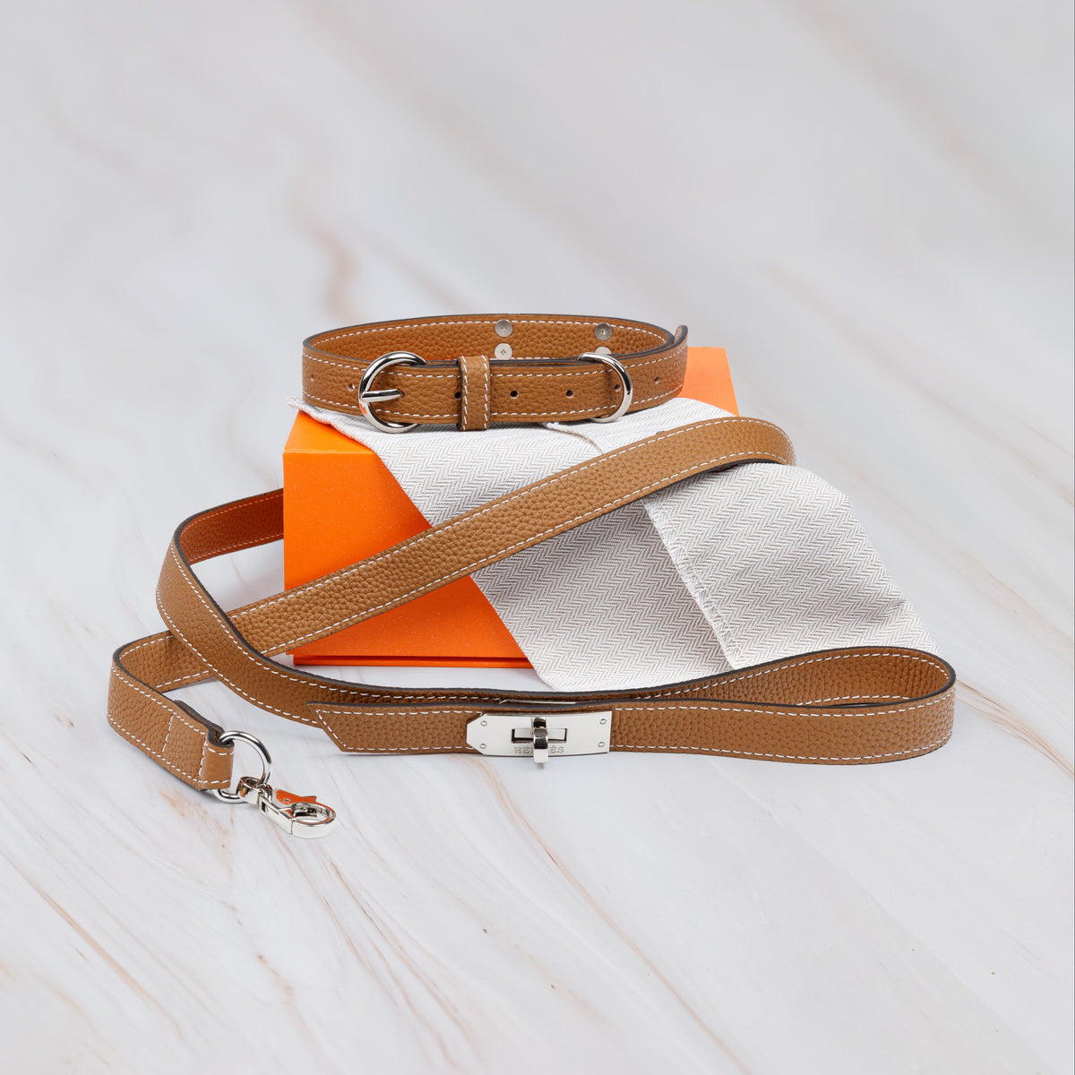 Designer Leather Dog Collar & Lead Brown