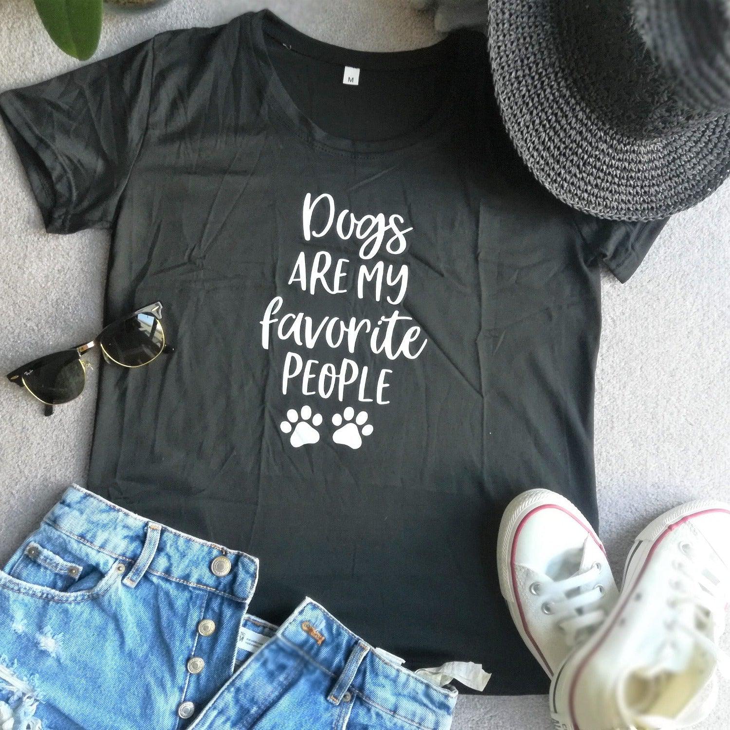 Dogs Are My Favorite People Casual Tshirt - Black